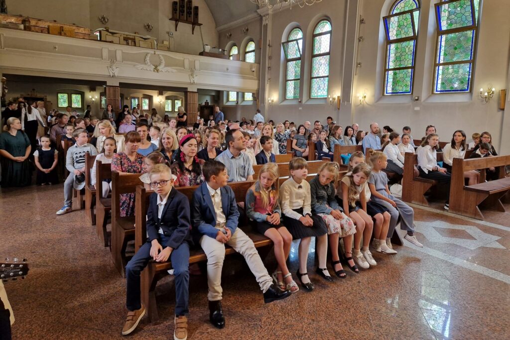 Katolicka Szkoła Podstawowa nr 6 w Luboniu – im. ks. Franciszka